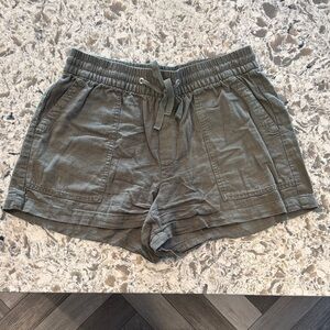 GAP Olive Women's Cargo Shorts